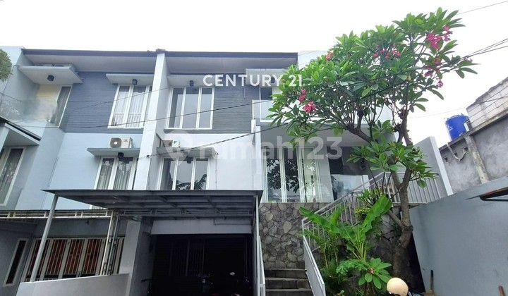 Dijual Rumah Luas Siap Huni di Daerah Cilandak 9659