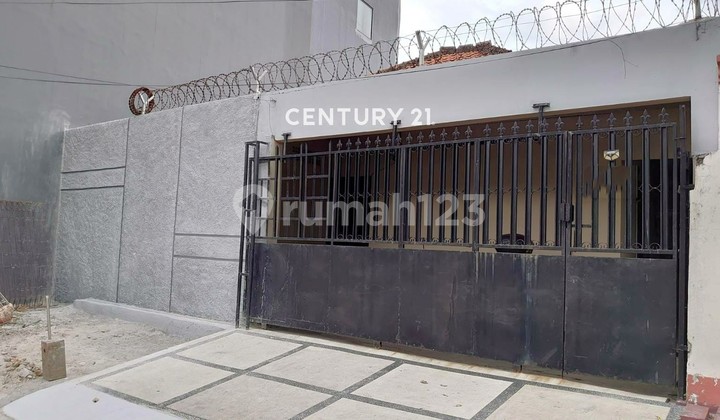 Rumah Tinggal Hadap Utara di Kebayoran Lama Jaksel 9687