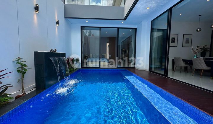Villa Mewah 3 Kamar Tidur di Berawa Canggu