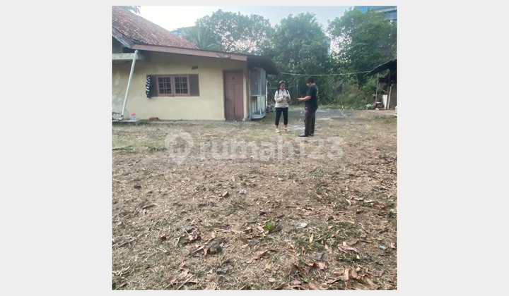 Dijual Rumah Tua Hitung Tanah dengan Harga Bawah NJOP Pasar Minggu