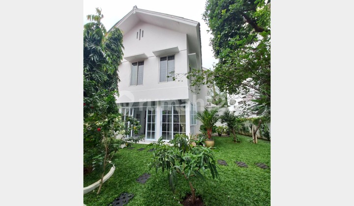 Dijual Rumah dengan Innercourt Garden di Menteng Jakarta Pusat Dijual Rumah dengan Innercourt Garden di Menteng Jakarta Pusat