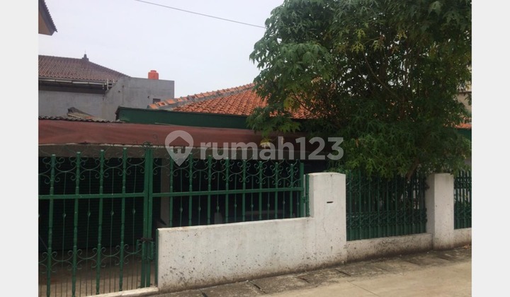 Rumah Dijual, Hitung Tanah Kebayoran Lama Utara Jakarta Selatan