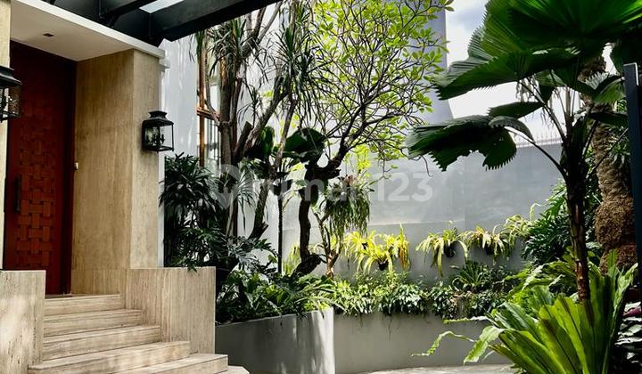 Disewakan Rumah Mewah di Menteng Jakarta Pusat