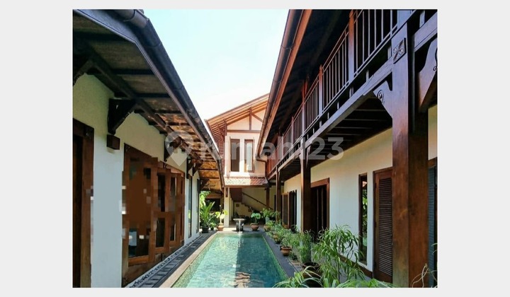 For Sale Villa House in Prime Area Menteng, Central Jakarta