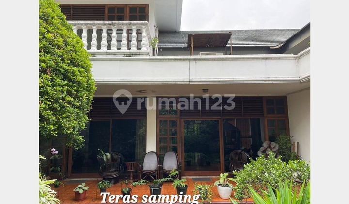 Dijual Rumah Lokasi Sangat Starategis di Menteng Jakarta Pusat Dijual Rumah Lokasi Sangat Starategis di Menteng Jakarta Pusat