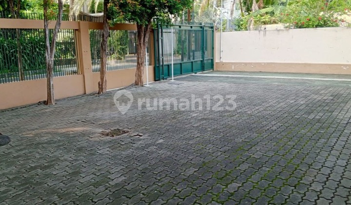 Dijual Rumah Kawasan Tenang di Menteng Jakarta Pusat