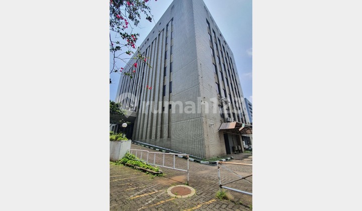 8-Story Building for Sale in Menteng, Central Jakarta