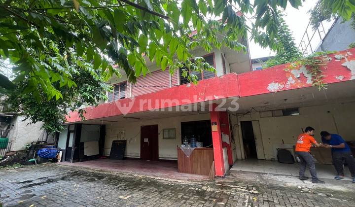 Disewakan Rumah Lama Cocok untuk Komersil di Menteng
