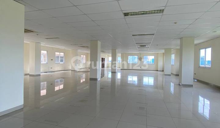 6-Storey Building for Rent in Menteng, Central Jakarta