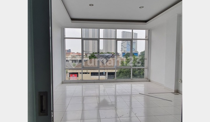 Dijual Ruko 4 Lantai di Menteng Jakarta Pusat Lokasi Strategis Dijual Ruko 4 Lantai di Menteng Jakarta Pusat Lokasi Strategis