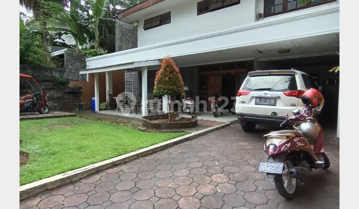 Dijual Rumah Lokasi Sangat Strategis di Menteng