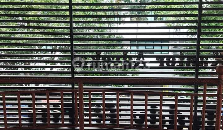 For Rent 4-Story Shop House in a Very Strategic Location in Menteng 2