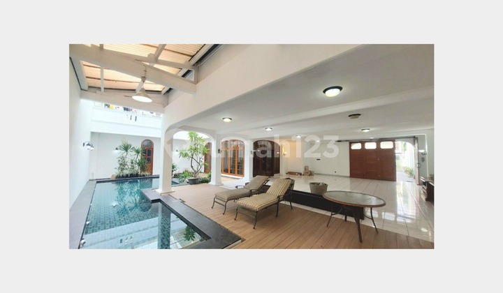 For Rent, Ready-to-Occupy House in Menteng Area, Central Jakarta For Rent, Ready-to-Occupy House in Menteng Area, Central Jakarta