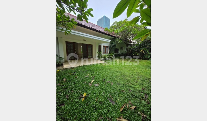 Dijual Rumah Mewah di Kebayoran Baru Jakarta Selatan