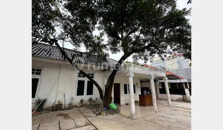 For Rent 2-Story House Suitable for Silent, Back Office in Menteng For Rent 2-Story House Suitable for Silent, Back Office in Menteng