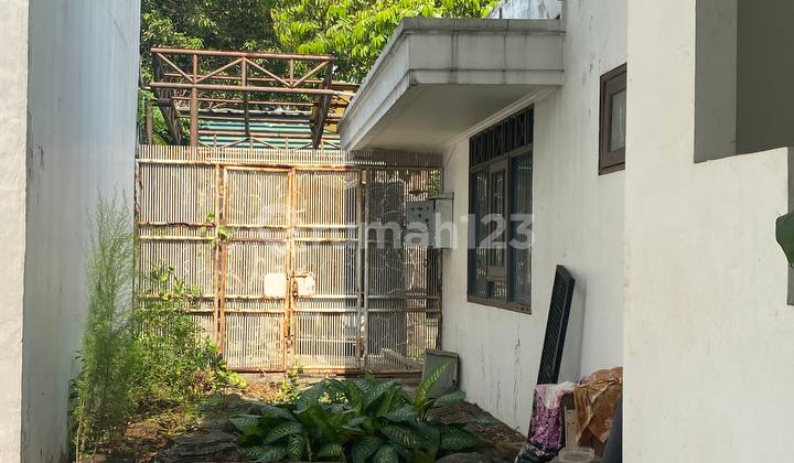 Dijual Rumah Menteng Posisi Hoek Jakarta Pusat