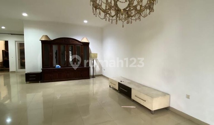 For Rent Semi-Furnished House Tebet Jaksel 2