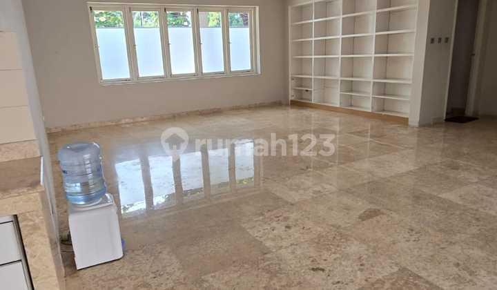 For Rent, Ready-to-Occupy House in Menteng, Suitable for Office Use. 2