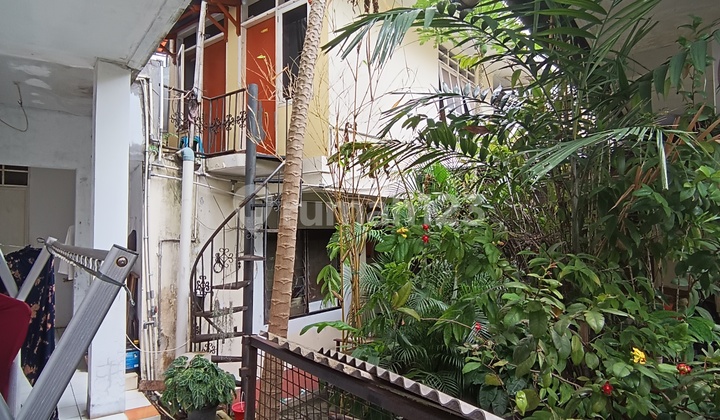 Dijual Rumah Menteng Posisi Hoek Jakarta Pusat 2