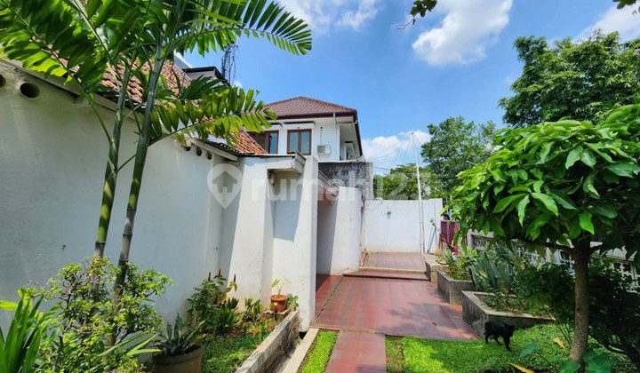 Dijual Rumah Tenang dan Asri Area Kebayoran Baru Jaksel
