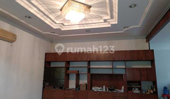 Dijual Rumah Menteng Hitung Tanah Zona Komersial C1 Jakpus