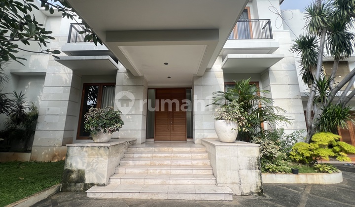 Beautiful House for Rent in Kemang Area, Just Bring Your Suitcase