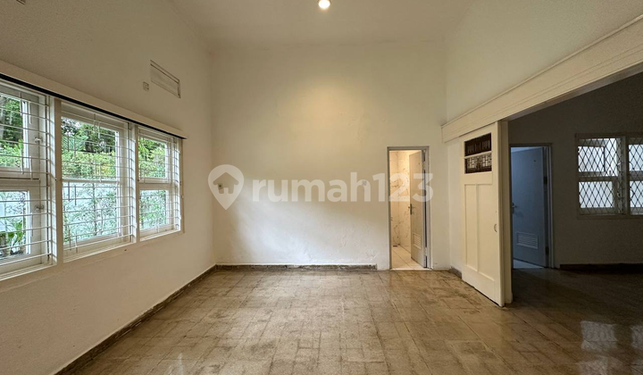 For Rent Commercial House in Menteng, Central Jakarta 2