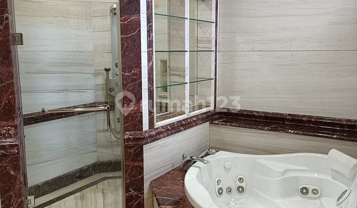 Dijual Rumah Baru Belum Pernah Ditempati Area Pondok Indah