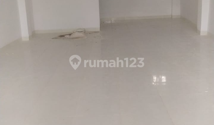 Dijual Rumah Model Ruko Strategis di Menteng Jakarta Pusat 2