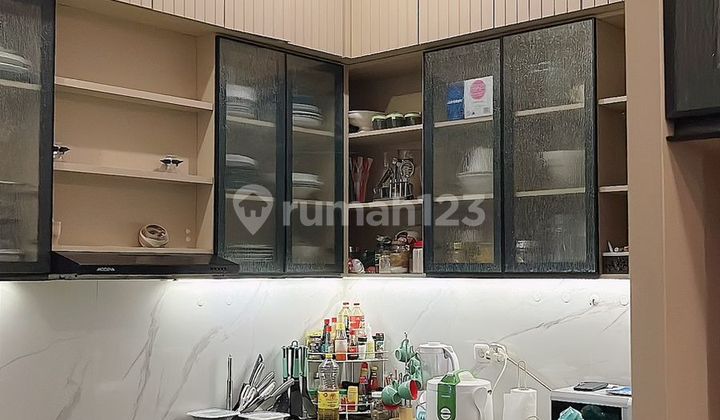 Dijual Rumah Bagus Area Tebet Jaksel Semi Furnished