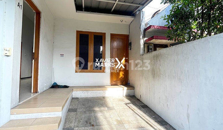 *For Sale/For Rent Ready-to-Live House Near RSSA & Lavalette Hospital in Bantaran, Lowokwaru, Malang City 2