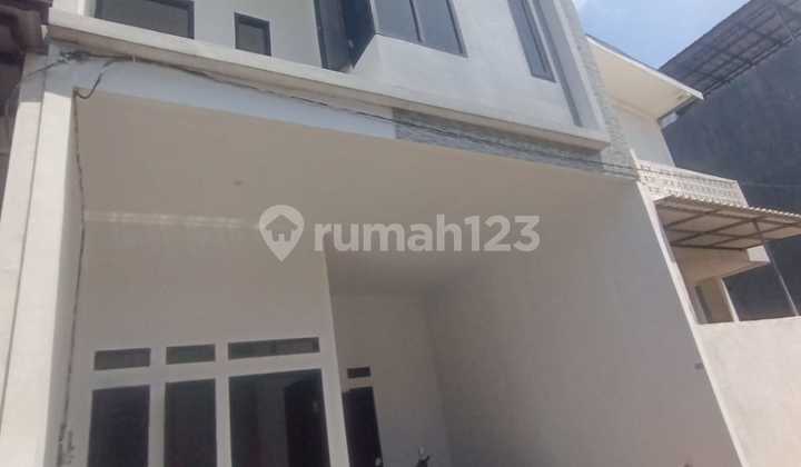 2-Storey House Ready to Occupancy Car Accessible Flood-Free 2-Storey House Ready to Occupancy Car Accessible Flood-Free