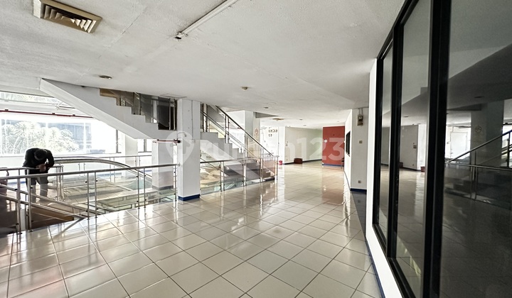 For Rent Active Building Near Cikini Station