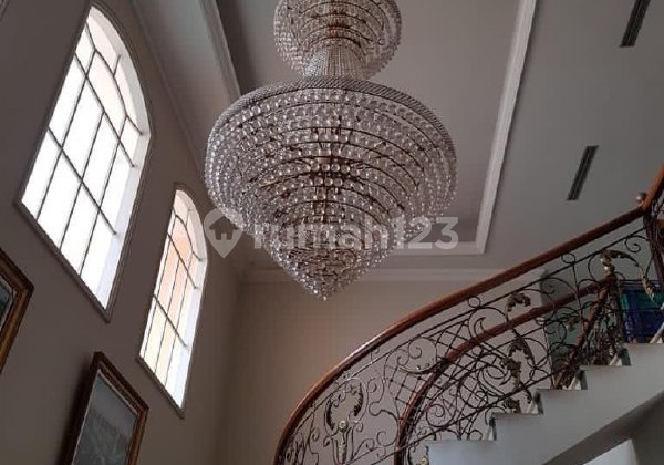 For Sale Beautiful House, Highly Sought After 2