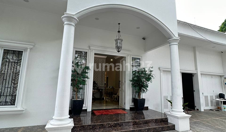 Dijual Rumah Hunian Full Furnish di Menteng Dijual Rumah Hunian Full Furnish di Menteng