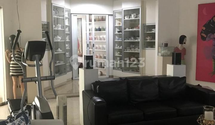 Dijual Rumah Luxury Ada Swimming Pool 2