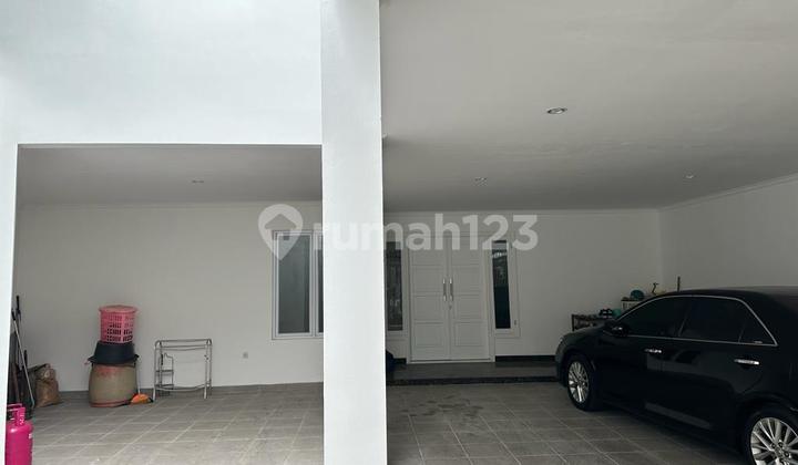 Dijual Rumah Brand New 3 Lantai di Tebet Timur 2