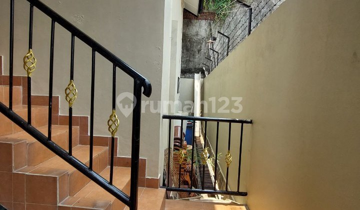For Sale Semi-Furnished House with Aesthetic Design 2