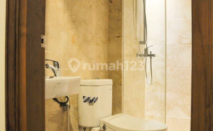 Dijual Rumah Murah 2 Lantai Mezzanine, SHM 2