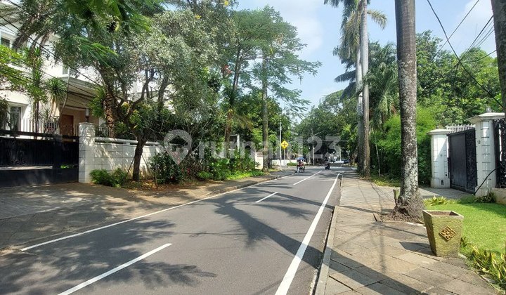 Dijual Lahan Tanah Lokasi Strategis di Menteng
