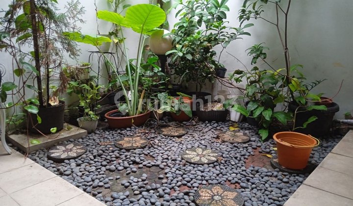 Dijual Rumah Hunian Modern Hadap Timur Benhil