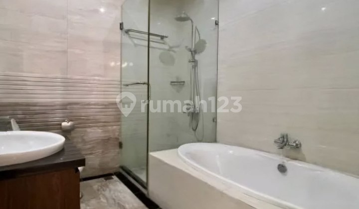 Disewakan Rumah Hunian Cantik Kawasan Elit 2