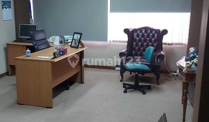 Disewakan Ruko Siap Pakai di Menteng Disewakan Ruko Siap Pakai di Menteng