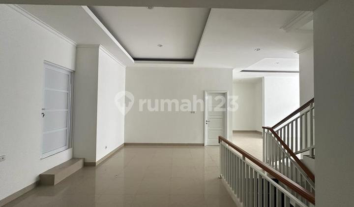 Dijual Rumah Brand New 3 Lantai di Tebet Timur