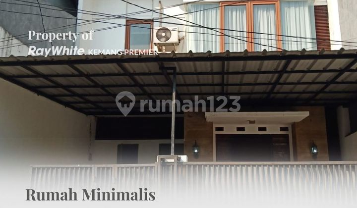 Rumah Minimalis Lokasi Strategis di Warung Jati Barat, Jakarta Selatan Rumah Minimalis Lokasi Strategis di Warung Jati Barat, Jakarta Selatan