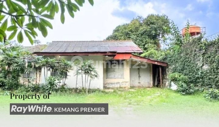 Rumah Lama Hitung Tanah Kemang Timur Raya, Jakarta Selatan
