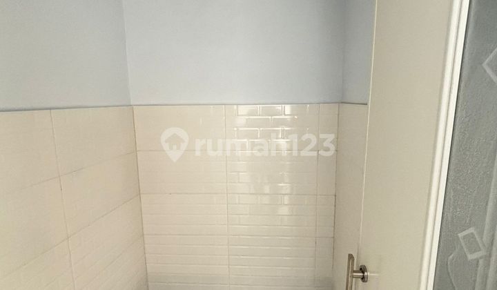 Flood-Free 1-Story House Near Depok City Center 2