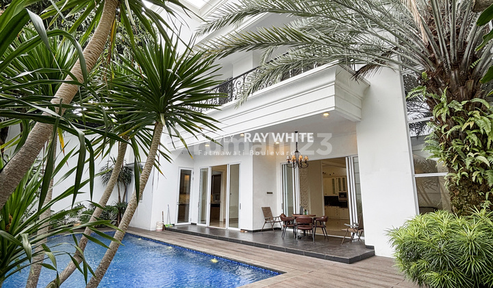 Rumah Mewah Brand New Siap Huni - Dekat Jis & Pim