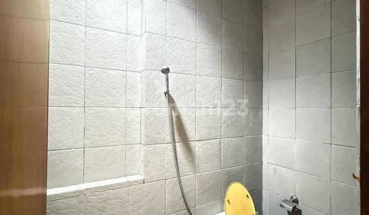Disewakan Cepat Rumah 3 Br Luas 389 M2 2 Lantai Bagus Menteng, Jakarta Pusat 2