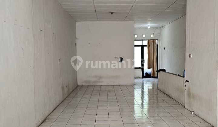 Shop House in Taman Kopo Indah 2, SHM, Ready to Occupy 2